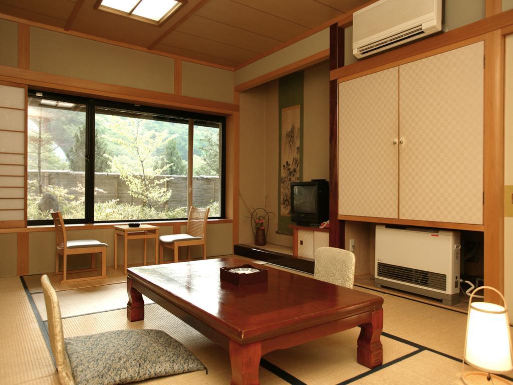Kanouya Hotel Shibukawa Esterno foto